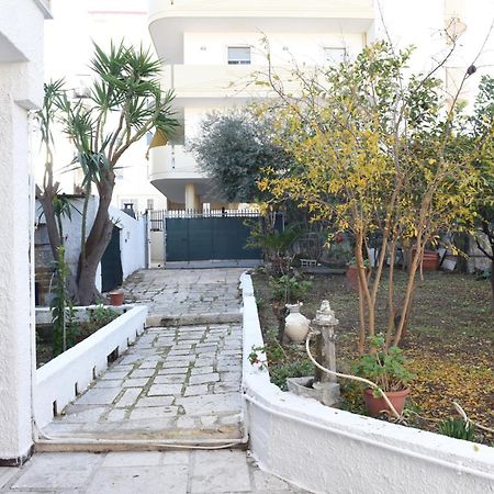 Villa Tonia'S Mansion à Bari Extérieur photo